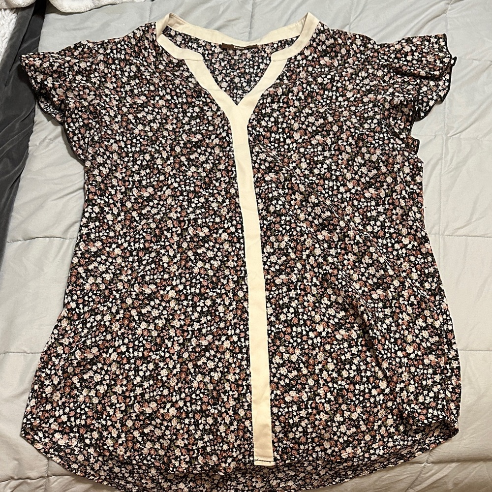 Floral V-Neck Short Sleeve Blouse with Cream Trim